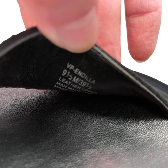 VINCE CAMUTO sandals - Picture 5 of 5